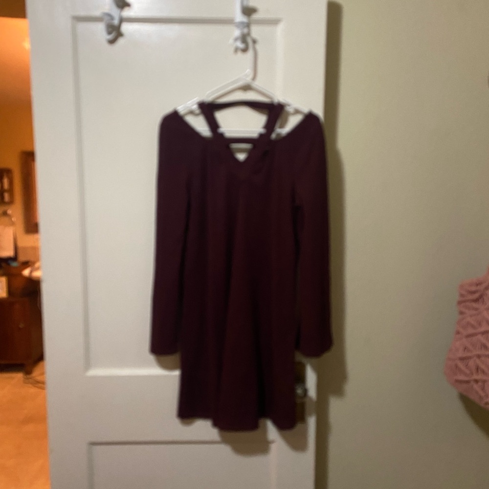 Burgundy Ribbed Dress - Picture 2 of 7